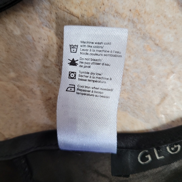 Satiny Lingerie with adjustable features. - Picture 7 of 7